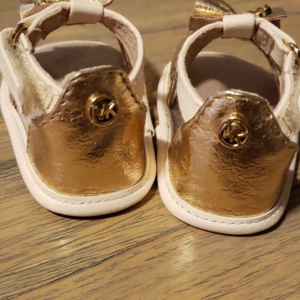 Michael Kors baby shoes - Picture 4 of 5